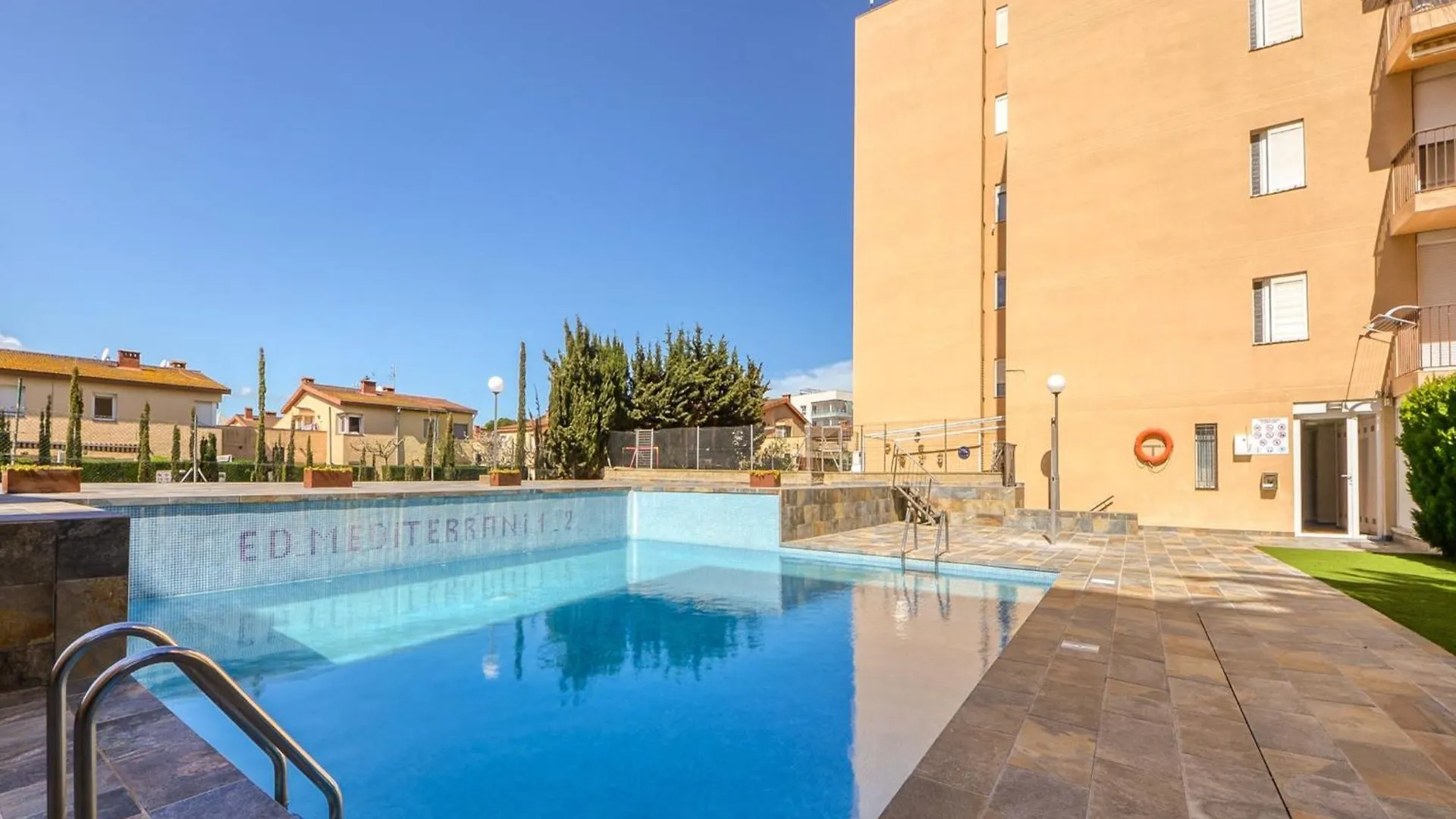 Apartment In Roses With Swimming Pool Spain