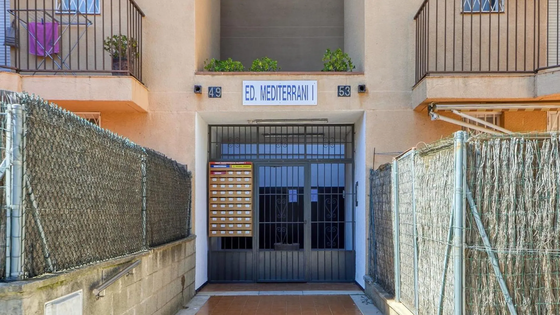 Apartment In Roses With Swimming Pool